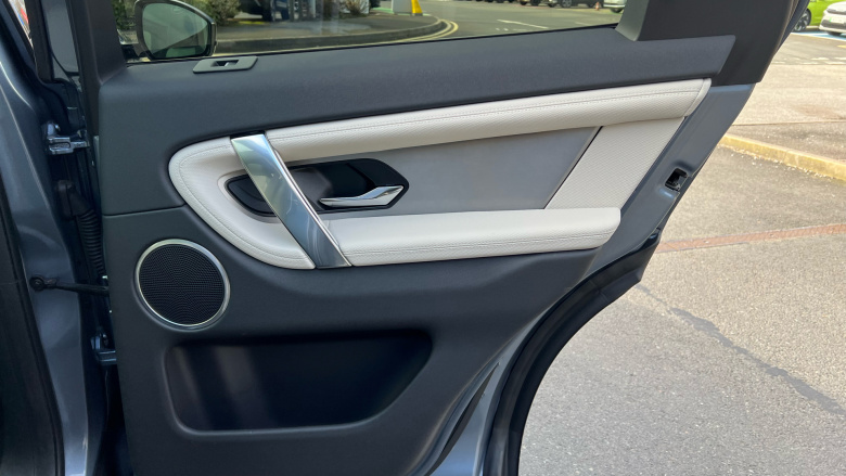 Land Rover Discovery Sport 1.5 P300e Urban Edition 5dr Auto [5 Seat] Station Wagon